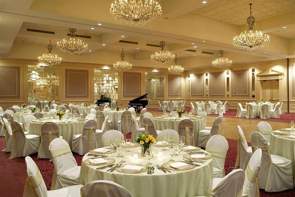 Sheraton Framingham Hotel & Conference Center Restaurante foto