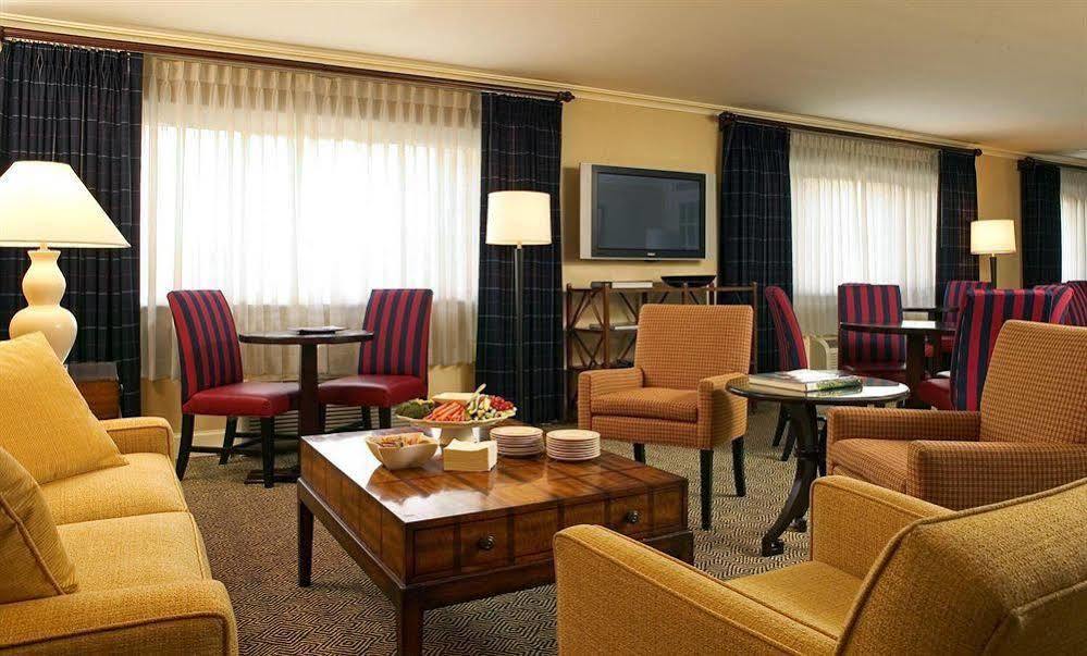 Sheraton Framingham Hotel & Conference Center Exterior foto